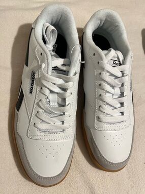 Reebok Men’s White Leather Sneakers with Gum Sole and Gray Trim